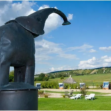 Hetkuti Wellness 호텔 Mór