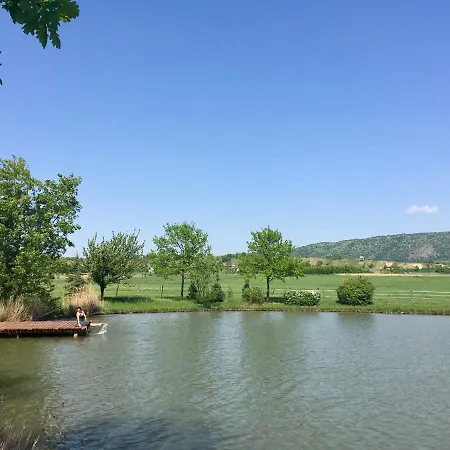 Hetkuti Wellness 호텔