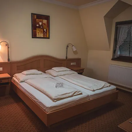 호텔 Hetkuti Wellness