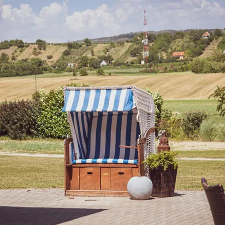 Hetkuti Wellness Mor