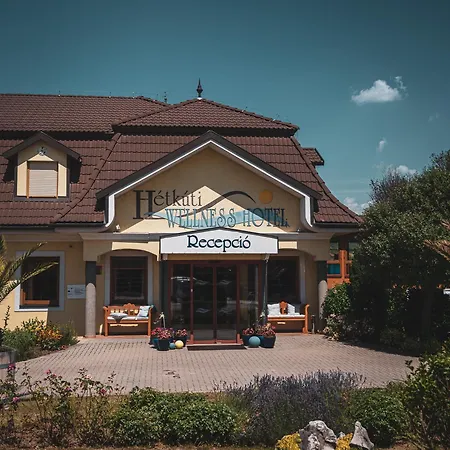 Hetkuti Wellness Mor