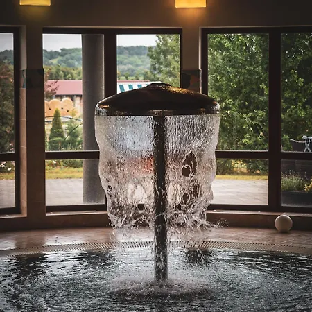 호텔 Hetkuti Wellness Mór