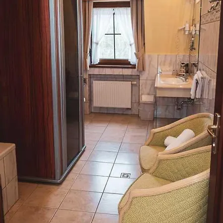 호텔 Hetkuti Wellness 4*