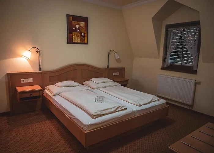 Отель Hetkuti Wellness